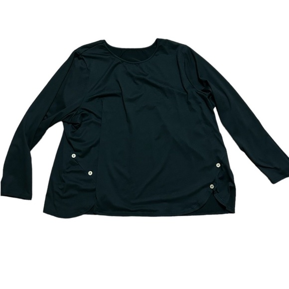 Women’s Plus Size Long Sleeve Black Top with Button detailing Sz 2X - Picture 2 of 5